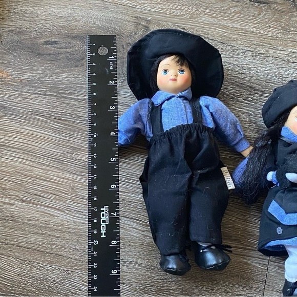 The Amish Boy Girl And Baby By Springford Porcelain 9” Tall - Picture 8 of 12